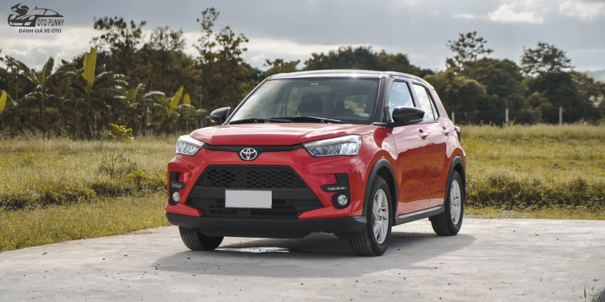 Xe 5 chỗ gầm cao